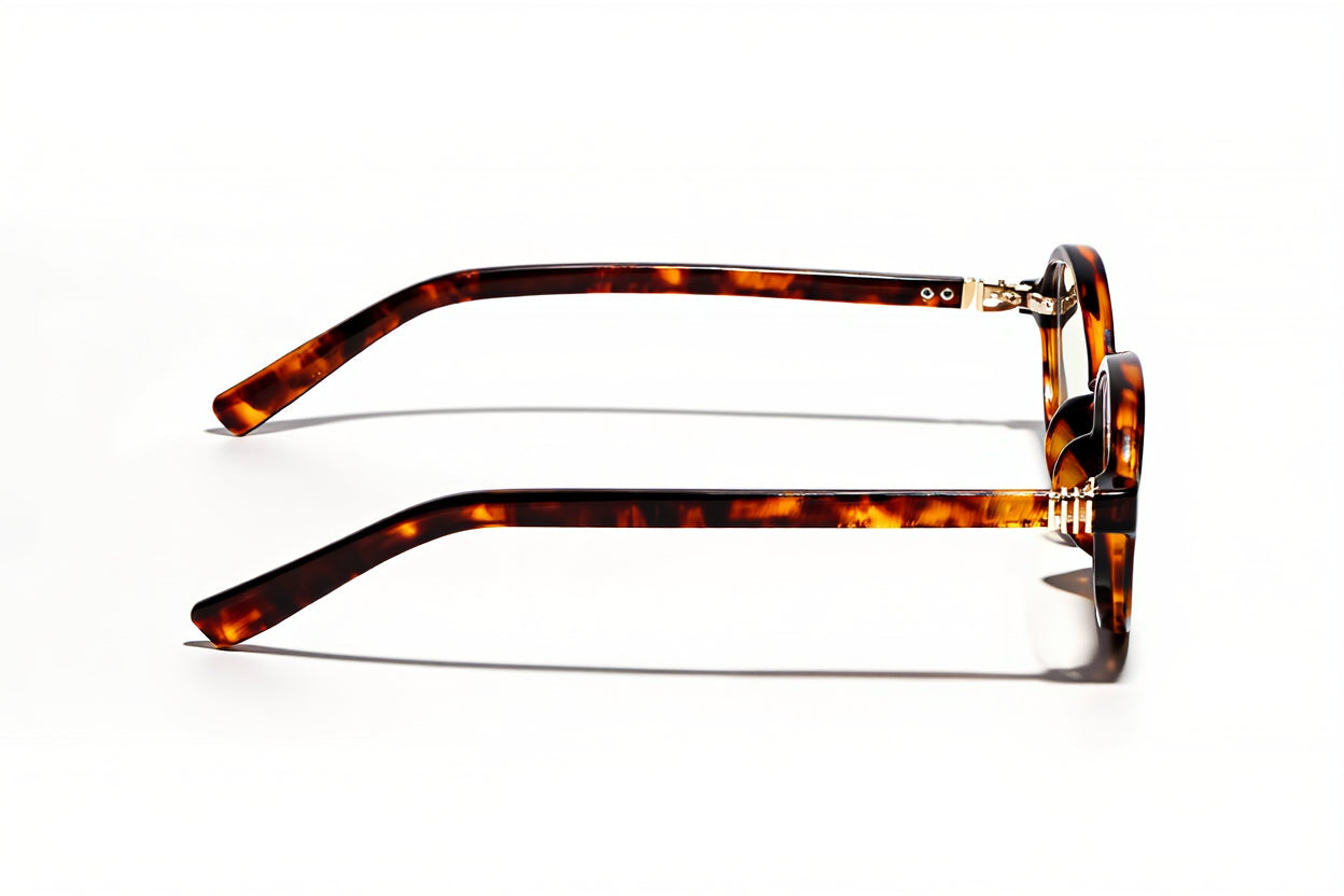 Oval Tortoiseshell glasses with transparent lenses - side view 2